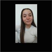 Estudiante de grado de enfermería imparte clases a niños de primaria y E.S.O